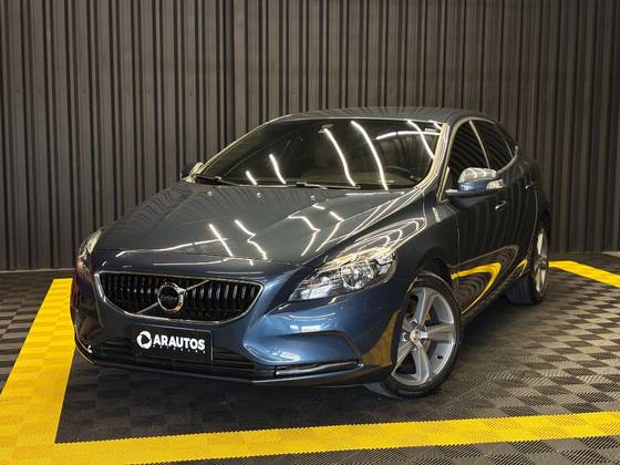 VOLVO V40 2.0 T4 KINETIC GASOLINA 4P AUTOMÁTICO